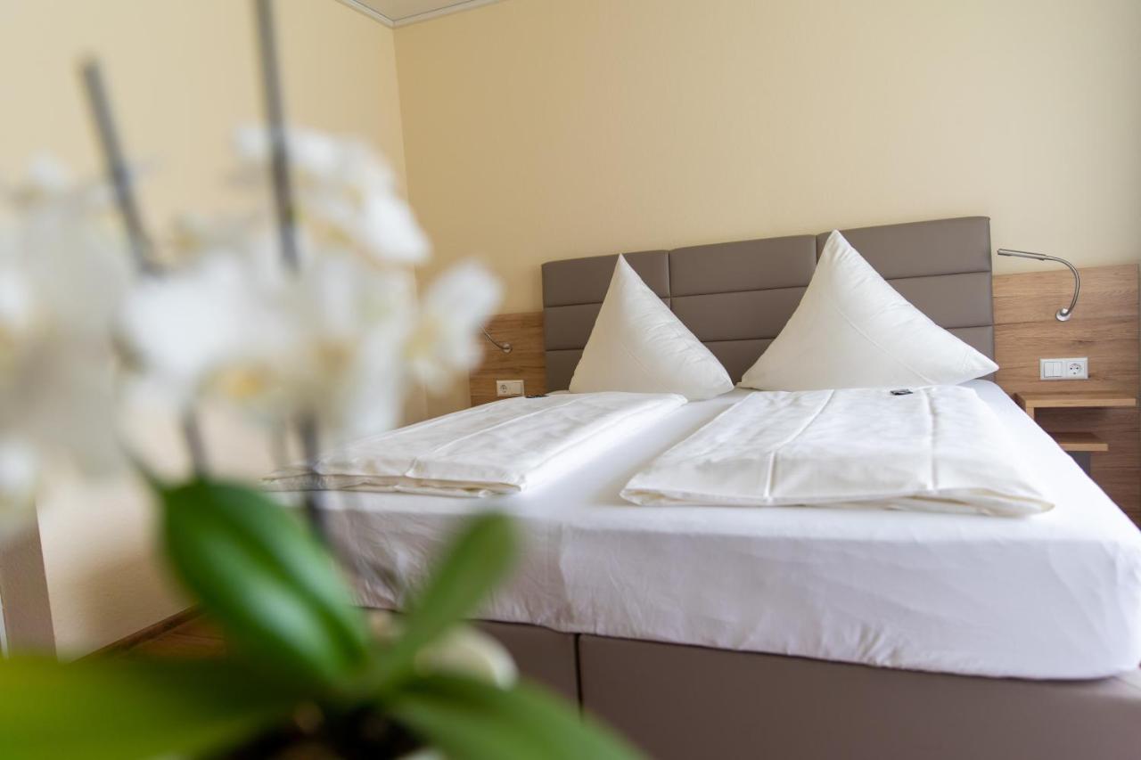 Hotel บาดเดือร์คไฮม์ ภายนอก รูปภาพ