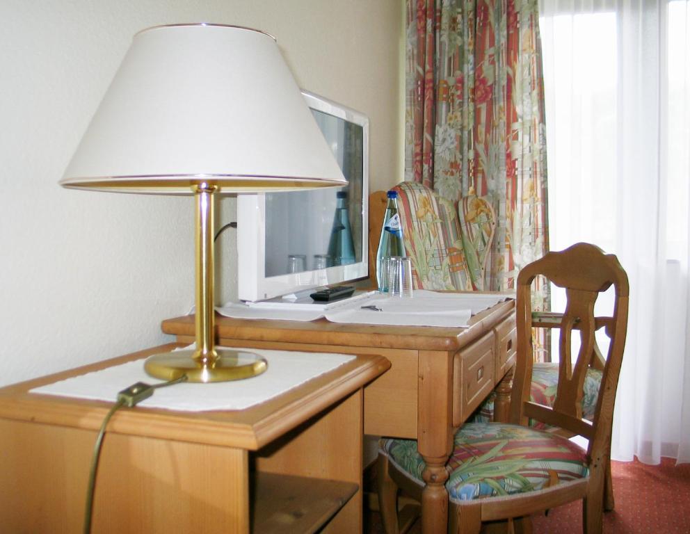 Hotel บาดเดือร์คไฮม์ ภายนอก รูปภาพ